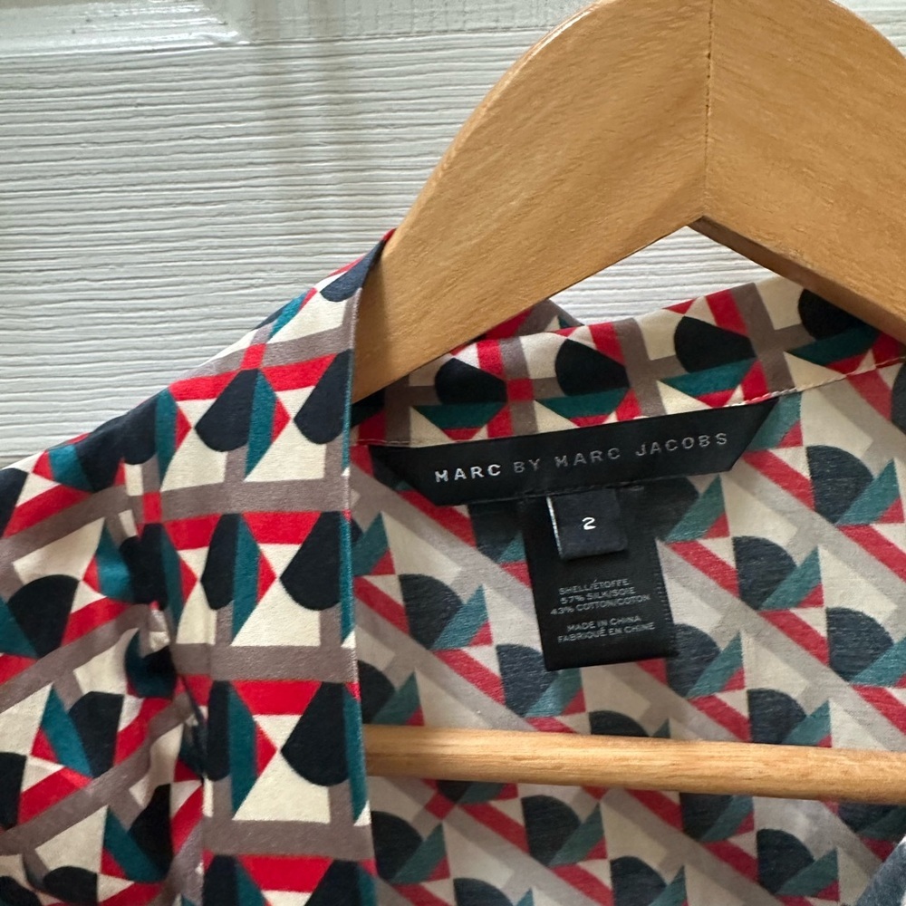 Marc By Marc Jacobs Red Black White Geometric Blouse tie neck silk cotton 2 - Picture 2 of 6